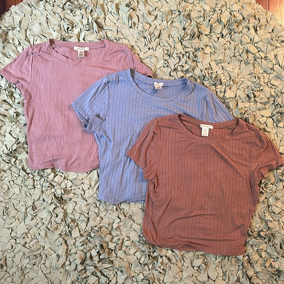 Set of 3 short sleeve tops - Picture 1 of 2